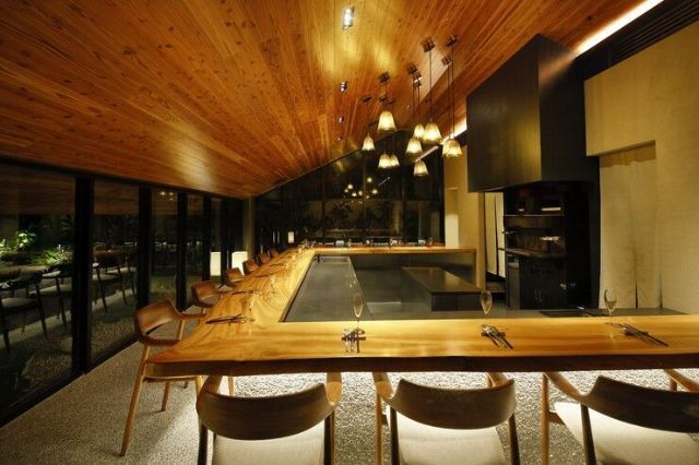 5 Recommended Restaurants for Island Cuisine to Visit After Exploring Okinawa's Main Street, "Kokusai Dori" in Naha | Okinawa