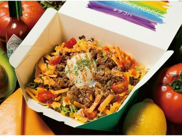 南國度假村般的放鬆空間中，盡情享受沖繩的靈魂美食