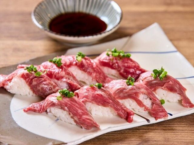 冲绳・国际通り以合理的价格享用本地和牛