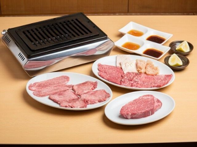 In a relaxed atmosphere, one can enjoy high-quality black wagyu beef.