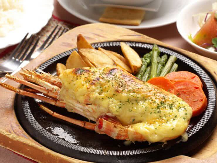 Great to Visit with Your Family This Summer! Trendy Eating Places in Okinawa