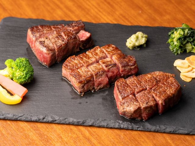 Enjoy Hiroshima beef and seafood from the Seto Inland Sea, using 100% locally sourced ingredients, all prepared on a teppanyaki grill.