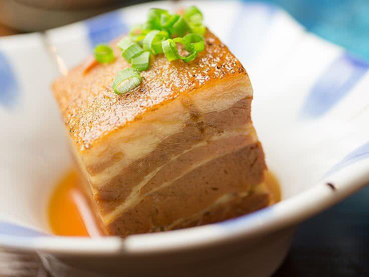 Enjoy the Premium Taste of Okinawan Agu Pork in the Heart of Naha