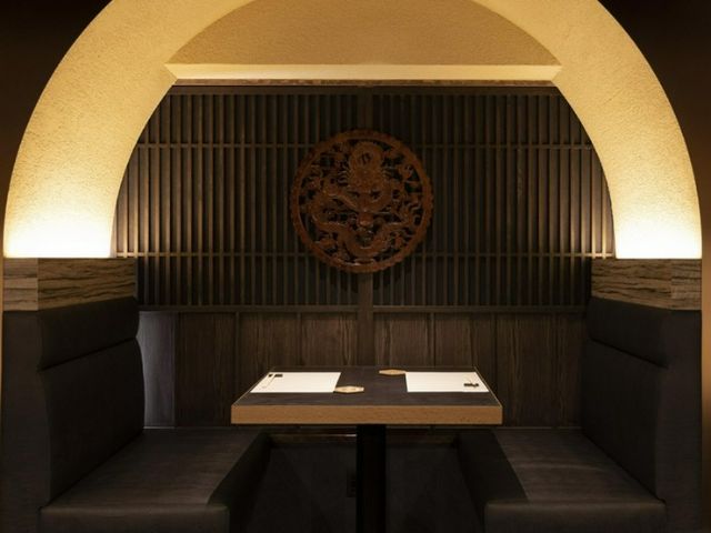 Five Japanese restaurants in Osaka where one can experience a luxurious feeling.