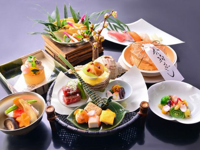 Enjoy a carefully crafted kaiseki meal that incorporates the four seasons into the tableware.