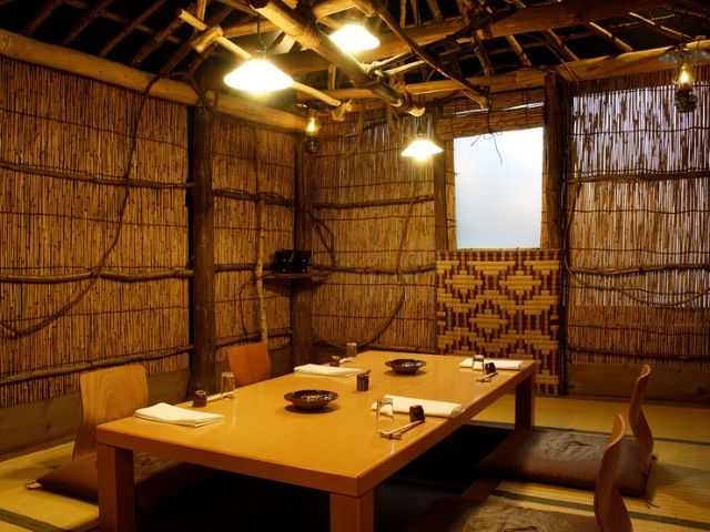 If one wants to enjoy a traditional Japanese cuisine course in Sapporo, these three restaurants are recommended.