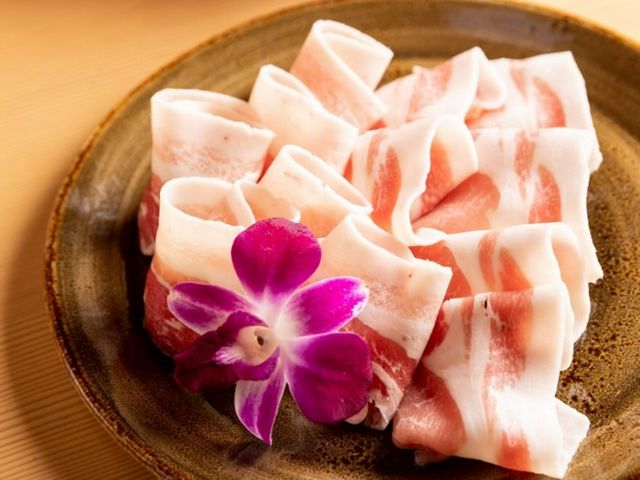 可以尽情享受阿古猪的完全私人房间隐秘风格火锅店