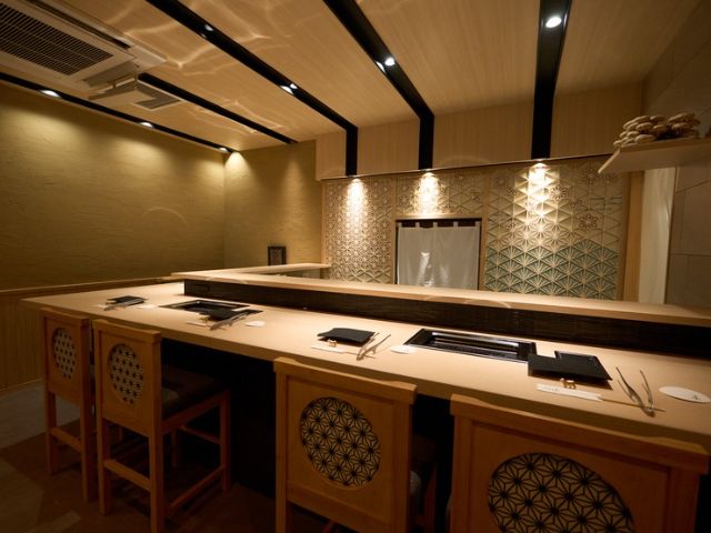 A restaurant offering high-quality black wagyu beef yakiniku and Korean cuisine that families would want to visit.