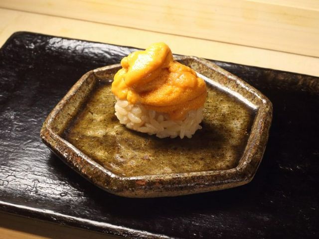 7. Sushi Tsutsumi