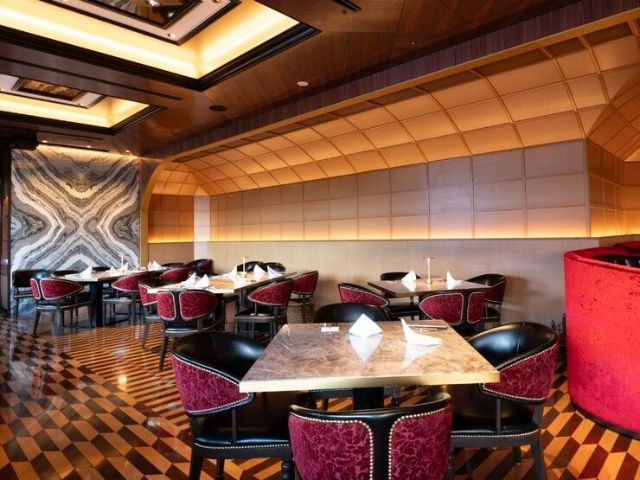 Popular steak and teppanyaki restaurants around Hakata
