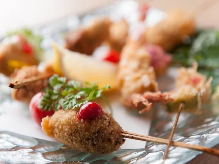 精選能品嚐大阪當地食材的餐廳