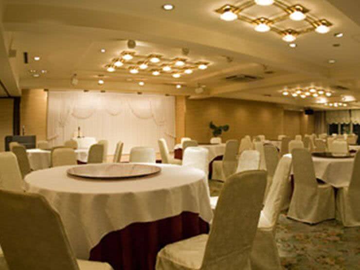Osaka, Where Well-Established Restaurants Cause a Buzz in the Gourmet World