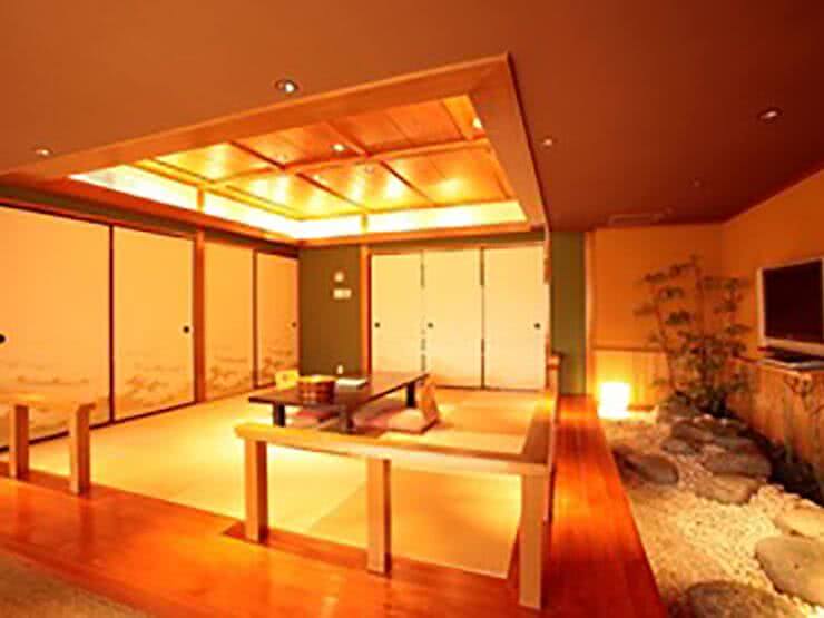 Osaka, Where Well-Established Restaurants Cause a Buzz in the Gourmet World