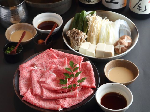 大阪有5家推荐的和食店，可以享受海鲜丼、寿司和涮涮锅
