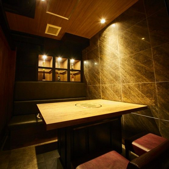 10 อันดับร้านอาหารเนื้อวากิวที่ดีที่สุดในชิบูย่า - เพลิดเพลินไปกับ ยากินิกุ (เนื้อย่างสไตล์ญี่ปุ่น) คุณภาพสูงสุด