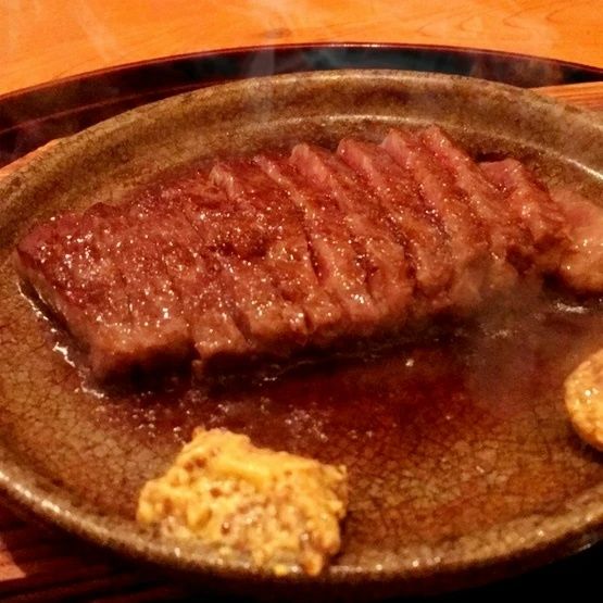 A restaurant where one can enjoy dishes made with Wagyu beef around Roppongi Station.