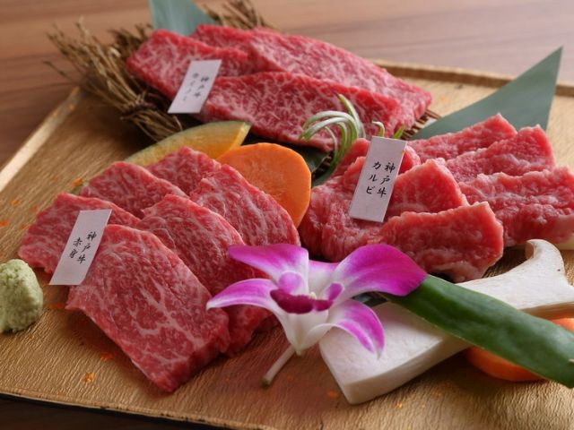 心斎桥筋商店街周边有可以品尝和牛的店
