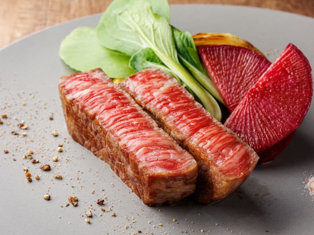 1. Kobegyu Steak Vesta