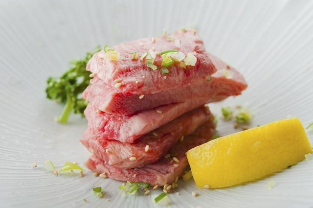 1. RAZAN 炭火烤肉 薄野店