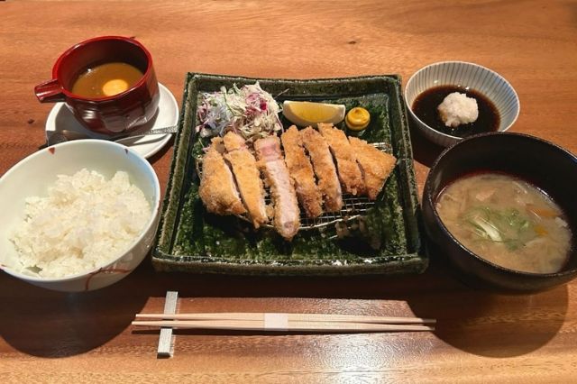 ■ 坂东糯米猪 特级肋眼猪排御膳