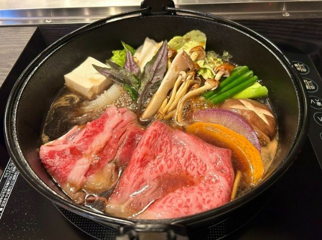 最頂級的和牛吃到飽[食べ放題 すき焼き十二天]廣尾・EAT PLAY WORKS