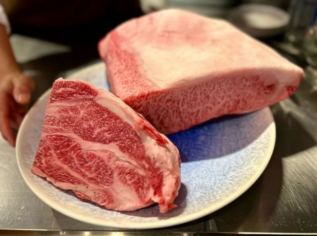 可以无限量享用顶级和牛的[无限量吃到饱 すき焼き十二天]广尾・EAT PLAY WORKS