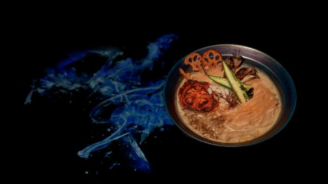 「Emptiness Table」 提供菜單