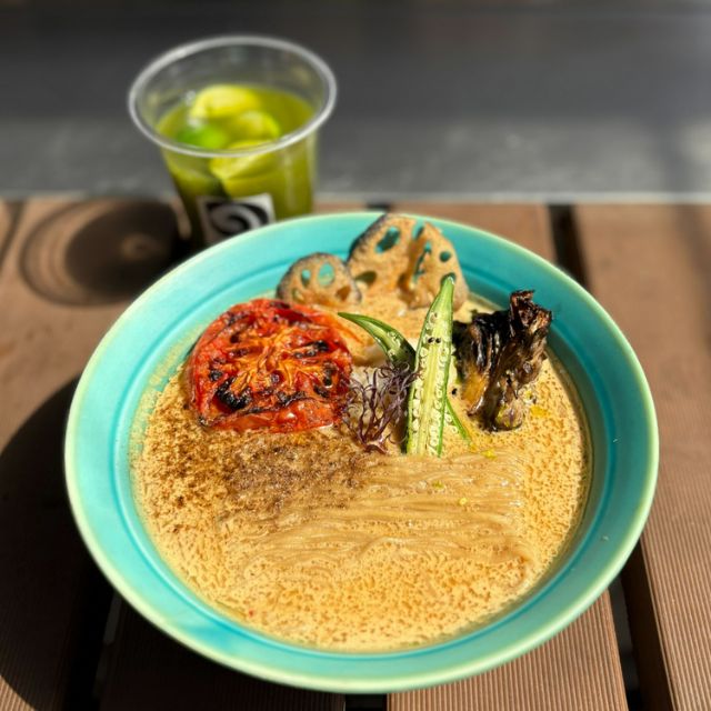 在东京的艺术空间品尝，米其林指南推荐的素食拉面店[Vegan Ramen UZU Tokyo]