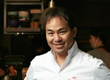 这家餐厅以其独特的风味和优质的服务闻名。菜单上提供多种选择,满足不同顾客的需求。环境舒适,适合家庭聚餐和朋友聚会。