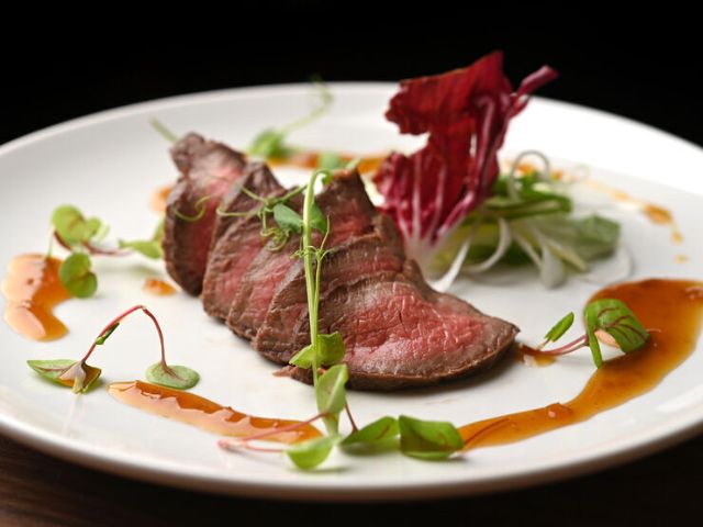 神戶牛鐵板牛排沙耶香