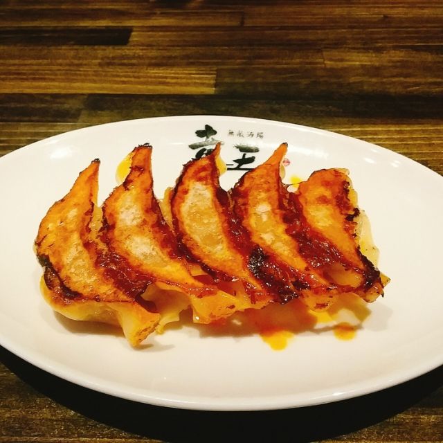 5. Dragon Gyoza Ryuo Shinjuku Restaurant