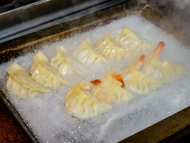 11 Best Restaurants for Delicious Gyoza in Tokyo
