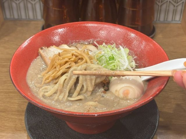 热爱“棕色美食”的Z世代·中园推荐[面屋 栩羚厨 中目黑]｜东京·中目黑