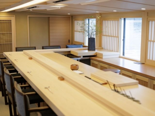 Yakatabune [Sushi Origami] – A Michelin One-Star Restaurant Supervised "8-Seat Limited" Tokyo Bay Onboard Sushi Experience