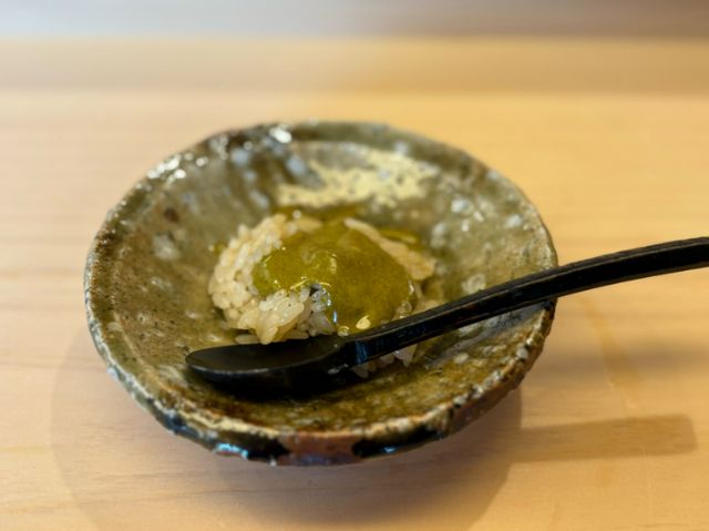 Freshly cut sushi rice
