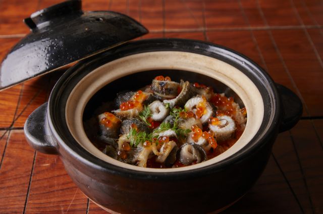 Donabe Rice with Aichi Prefecture Isshiki Eel and Salmon Roe