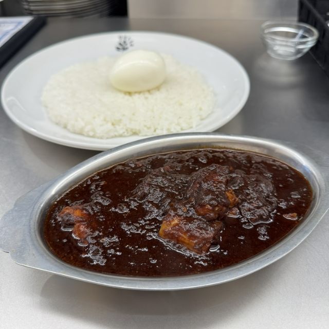 8. Nariguruman Tokyo. [Patta Nakameguro]