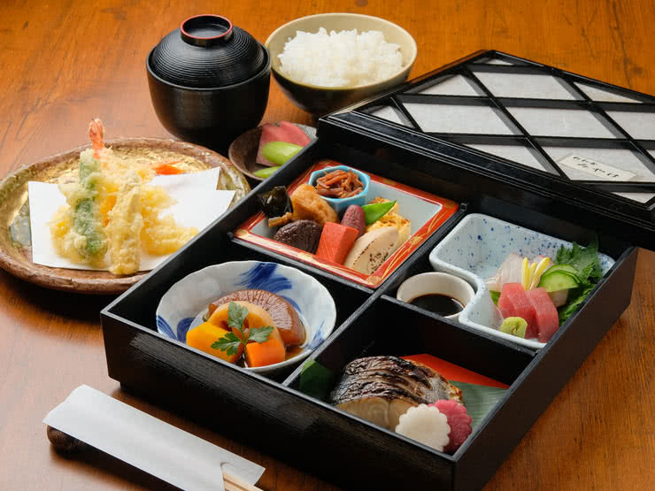 8.新和食 MIYAKE（大阪 / 和食全般）