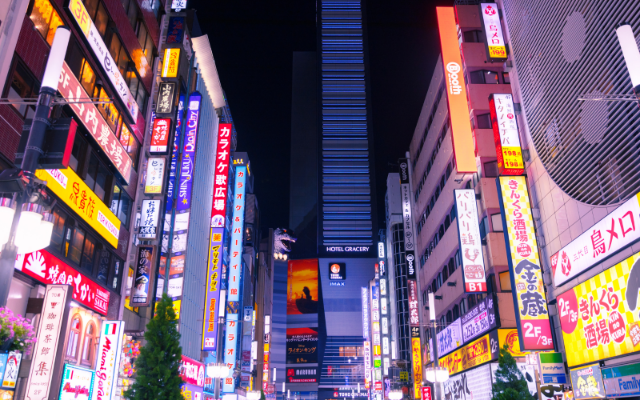 Exploring Golden Gai, where Shinjuku Nightlife Reveals Another Tokyo