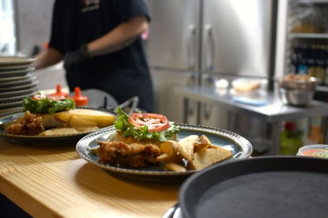 아사쿠사・The Wagyu Brothers에서 본고장의 와규 버거를 맛보다