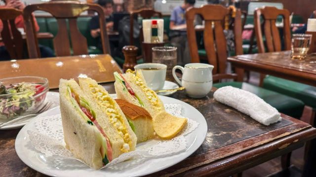 Experience Traditional Japanese Coffee Shops and Cafes at these Tokyo Kissaten