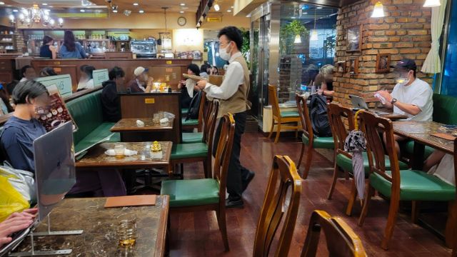Experience Traditional Japanese Coffee Shops and Cafes at these Tokyo Kissaten