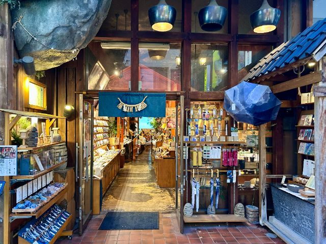 逛主要商店街