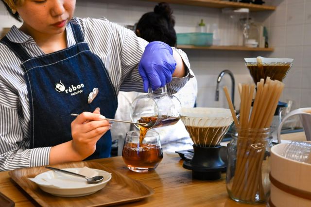 Community Cafe in a Renovated Sento - Rébon Kaisaiyu in Uguisudani