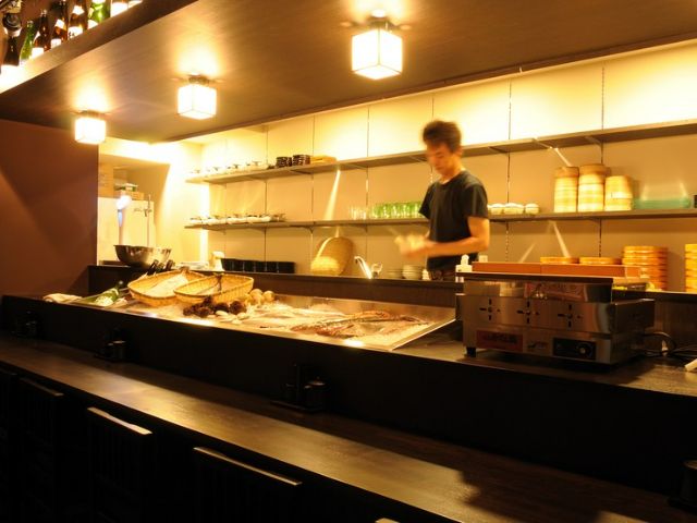 Time Travel to Bubble Era Tokyo at the New Shimbashi Building