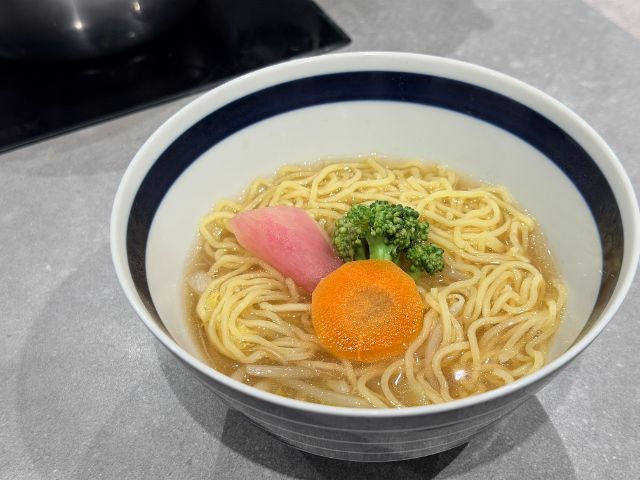 東京獨旅吃美食絕不能錯過的這間店！一人美味火鍋、壽喜燒必吃名店「一人涮涮鍋七代目松五郎 新宿東寶大樓店」