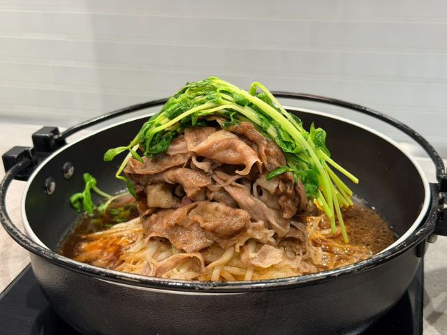 東京獨旅吃美食絕不能錯過的這間店！一人美味火鍋、壽喜燒必吃名店「一人涮涮鍋七代目松五郎 新宿東寶大樓店」