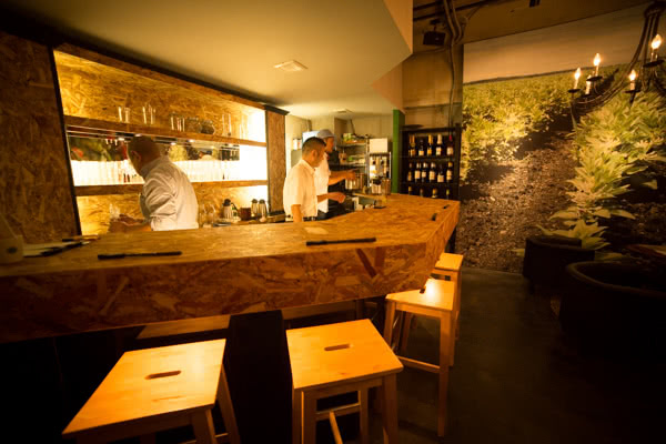 10 Late-Night Tokyo Bars for an After Dinner Drink
