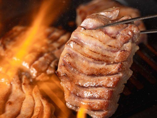  3.잇신탄스케 우에노 오카치마치 아메요코점