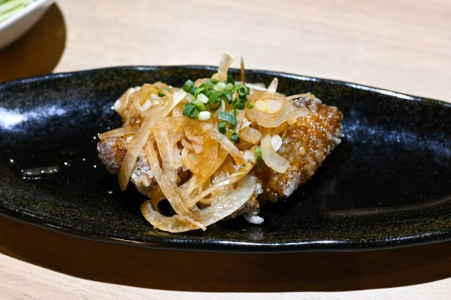 在居酒屋ちょいおでん新宿本店品尝鱧汤